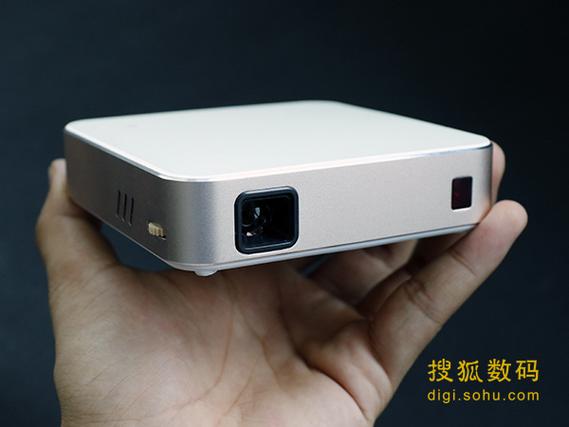 欧美人av在线影院的相关介绍