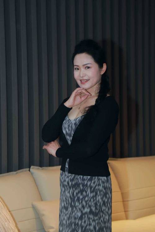 日本街头搭讪人妻的相关介绍