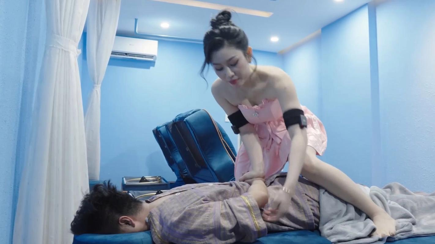 少妇熟女av精品一区二区的相关介绍