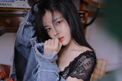 av淫片免费的相关介绍