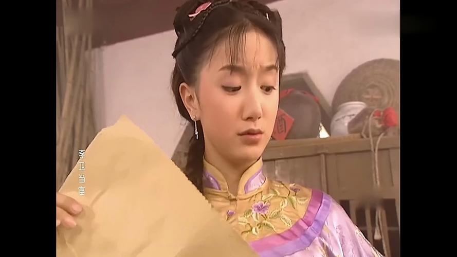 玩弄少妇白嫩高耸的乳峰av的相关介绍