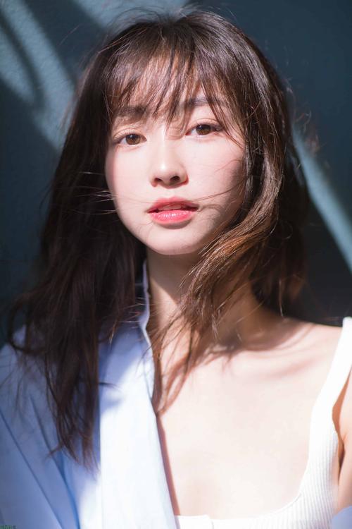 人妻少妇粉色av的相关介绍