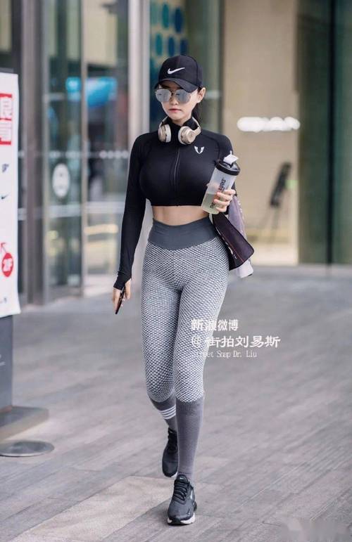 18禁在线亚洲的相关介绍