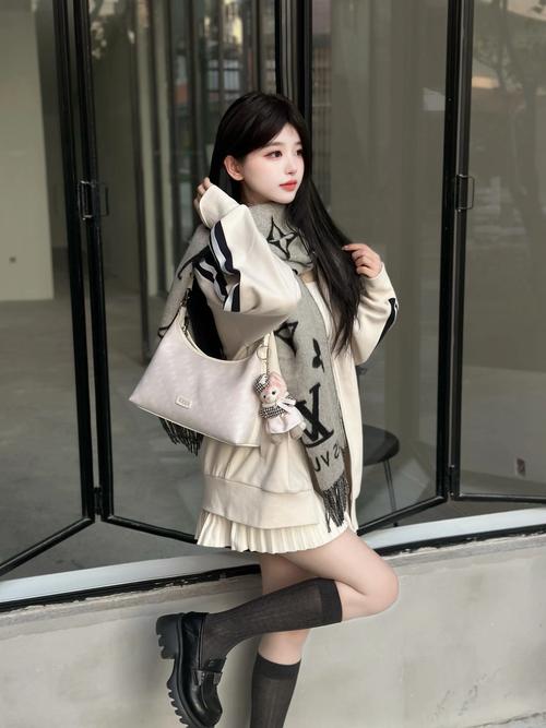 国产美女干逼网站的相关介绍