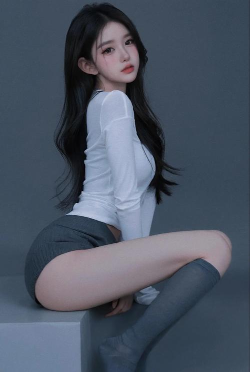 国产日日操夜夜操操的美女流出白浆的相关介绍