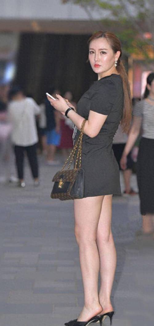 yy4480青苹果影院新视觉的相关介绍