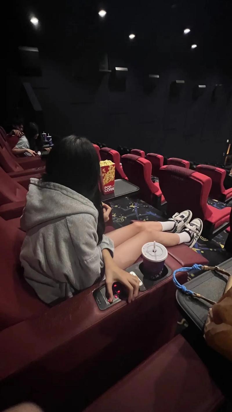 欧美人妻少妇在线的相关介绍