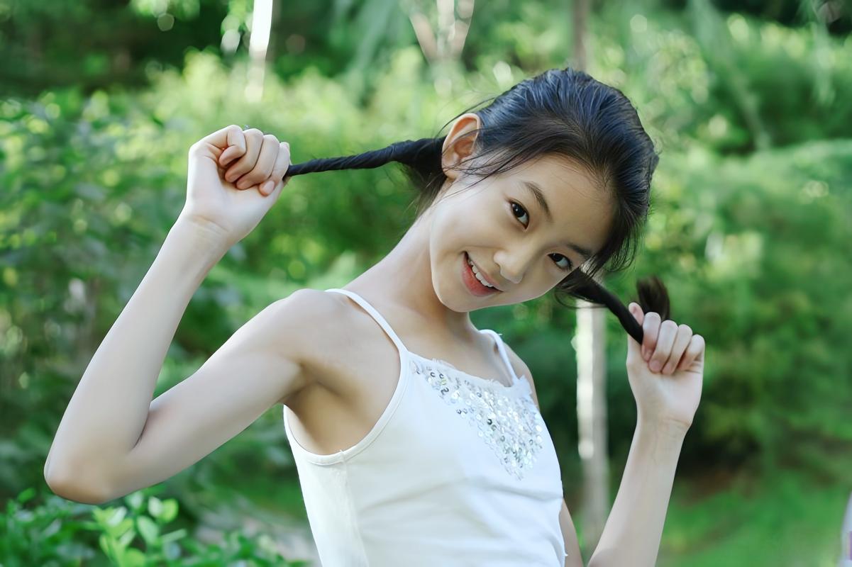 美女老师让我操她的相关介绍
