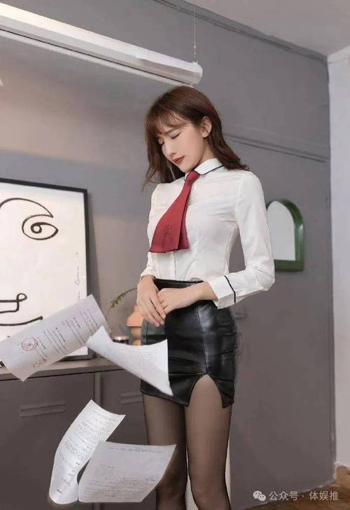 2bbbb亚洲少妇的相关介绍