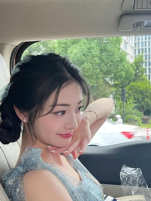 人妻少妇精品国语对白的相关介绍