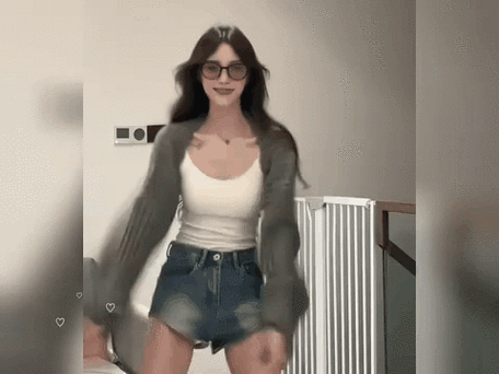 动漫女生黄的相关介绍