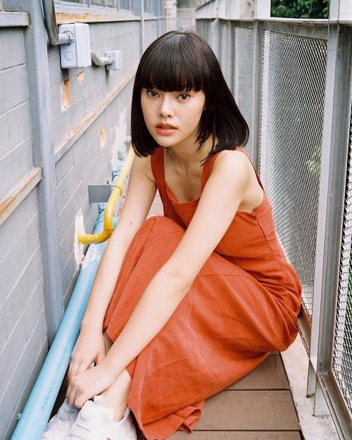 18岁女孩的心理的相关介绍