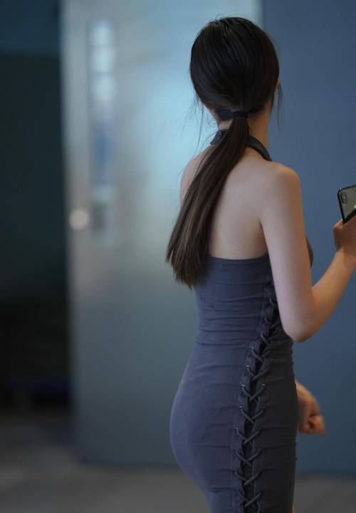 亚洲中文字幕少妇的相关介绍