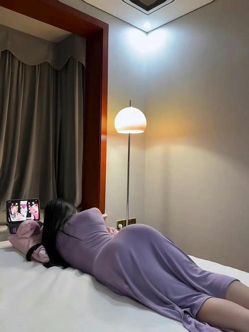 女老师被我操了的相关介绍